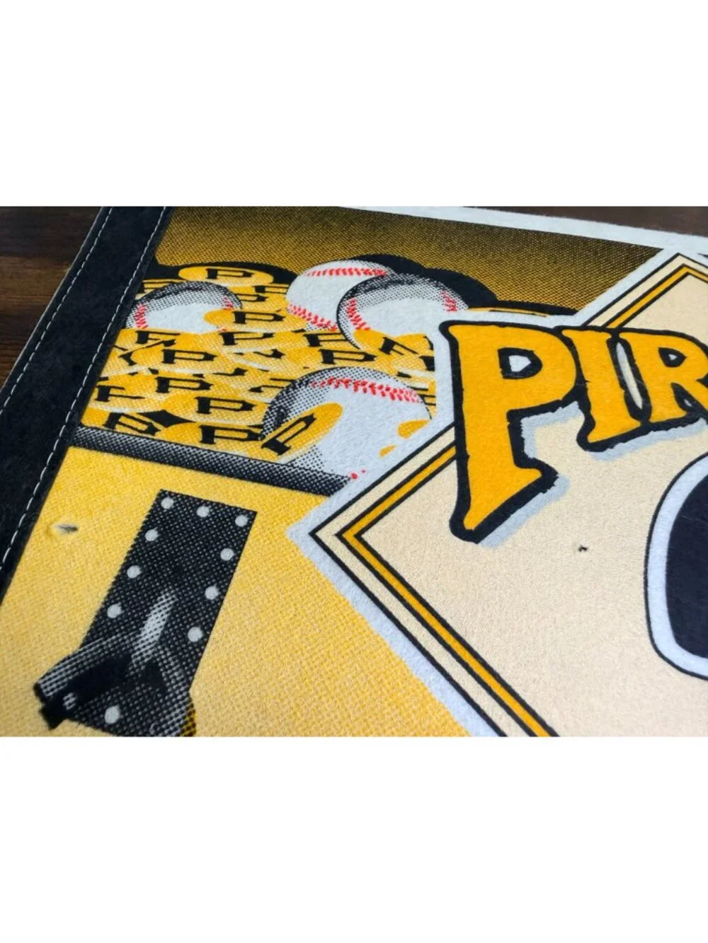 Pittsburgh Pirates MLB 1996 Vintage Felt Pennant By WinCraft Sports 30 inches